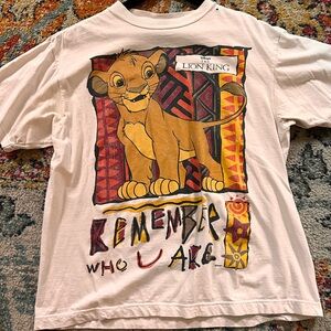Vintage Lion King SS Tee size L